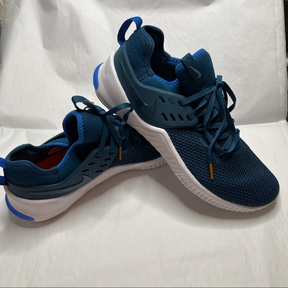 NIKE FREE TRAINING METCOM SNEAKERS SIZE 9.5